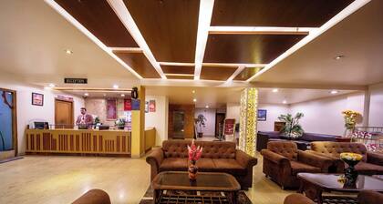 Hotel Riverside Resort Near Kainchi Dham
