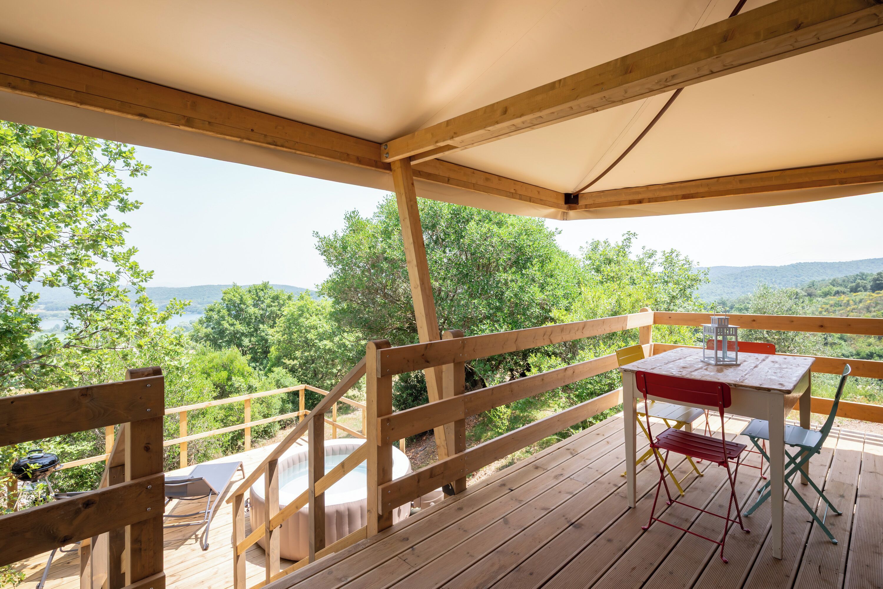 Familienzelt, Seeblick | Terrasse/Patio