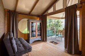 Barraca família, vista para o lago | Área de estar