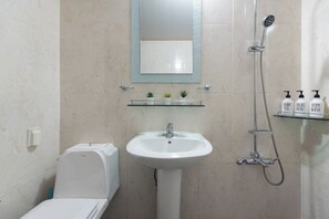 Bathroom - Yeomyeong Pension (Yeongdeok)