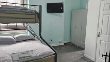1 bedroom, WiFi, bed sheets