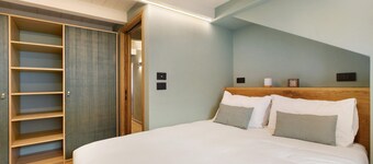 Apartment 'Appartamento 4' with Mountain View, Wi-Fi and Air Conditioning