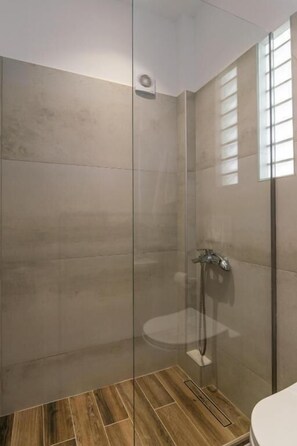 Bathroom - Studios Kymata  (Milos)