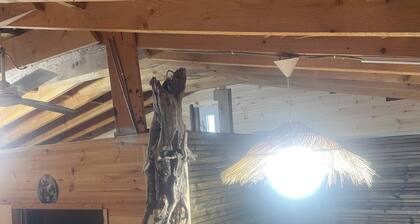 Enjoyable 1-bedroom chalet with AC in charming Hamallaj