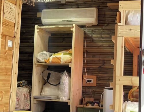 Enjoyable 1-bedroom chalet with AC in charming Hamallaj