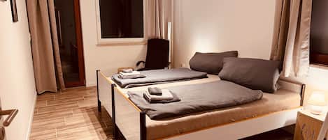 2 Schlafzimmer, Bügeleisen/Bügelbrett, WLAN