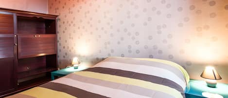 3 Schlafzimmer, Bügeleisen/Bügelbrett, WLAN, Bettwäsche