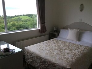 Standard Double Room, Garden View - The Meadows Bed and Breakfast (MONAGHAN)