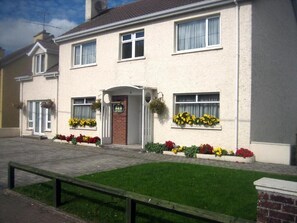 Exterior - The Meadows Bed and Breakfast (MONAGHAN)