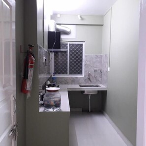 Estudio clásico, balcón, vistas a la montaña | Baño