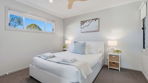 2 bedrooms, WiFi (free), bed sheets