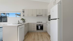 Unclassified image, 4 of 14, button - The Loft- SeaMist Huskisson (Huskisson)