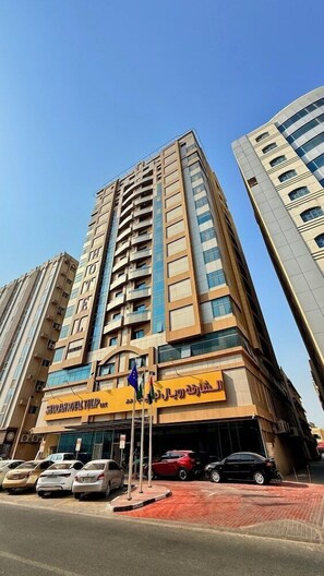 Exterior - Sunday Sharjah Aparthotel Formerly Royal Tulip (Sharjah)