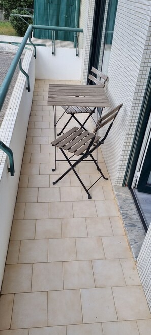 Property grounds - Comfortable 3 bedroom near the beach! (Árvore)