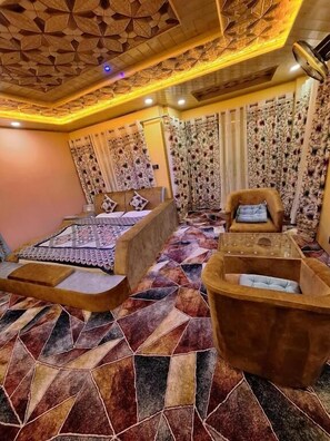 Estúdio clássico, sacada, vista para a cidade