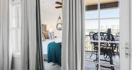 **Brand New to rental market**Sea Salt & Ivy, 3 BR 2 Bath Condo on SGI, Elevator, Dog Friendly 266 steps to the beach...