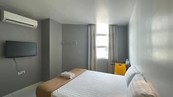 Free WiFi, bed sheets