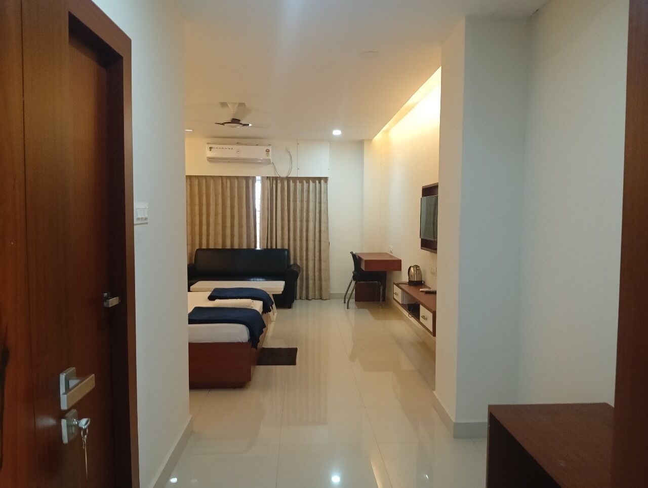 Deluxe Room | Free WiFi