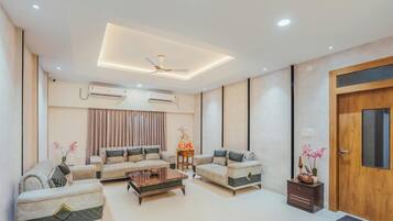 Deluxe Room | Interior