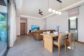 Biệt thự, hồ bơi riêng | Khu ăn uống