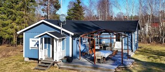 Cozy vacation home near Mönsteras Baltic Sea archipelago forest water tranquility