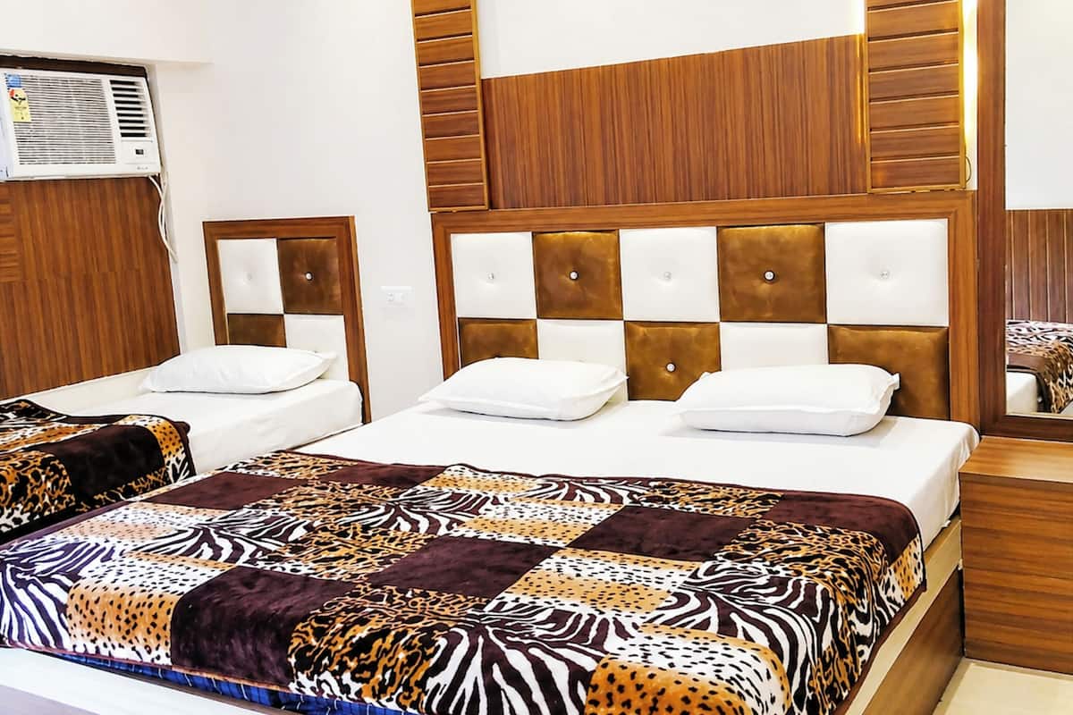 Deluxe Triple Room, Air conditioning | View from room