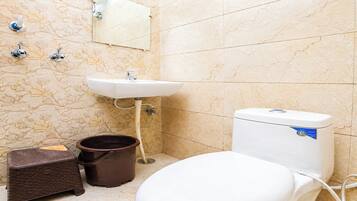 Dusche, Regendusche, Hausschuhe, Handtücher