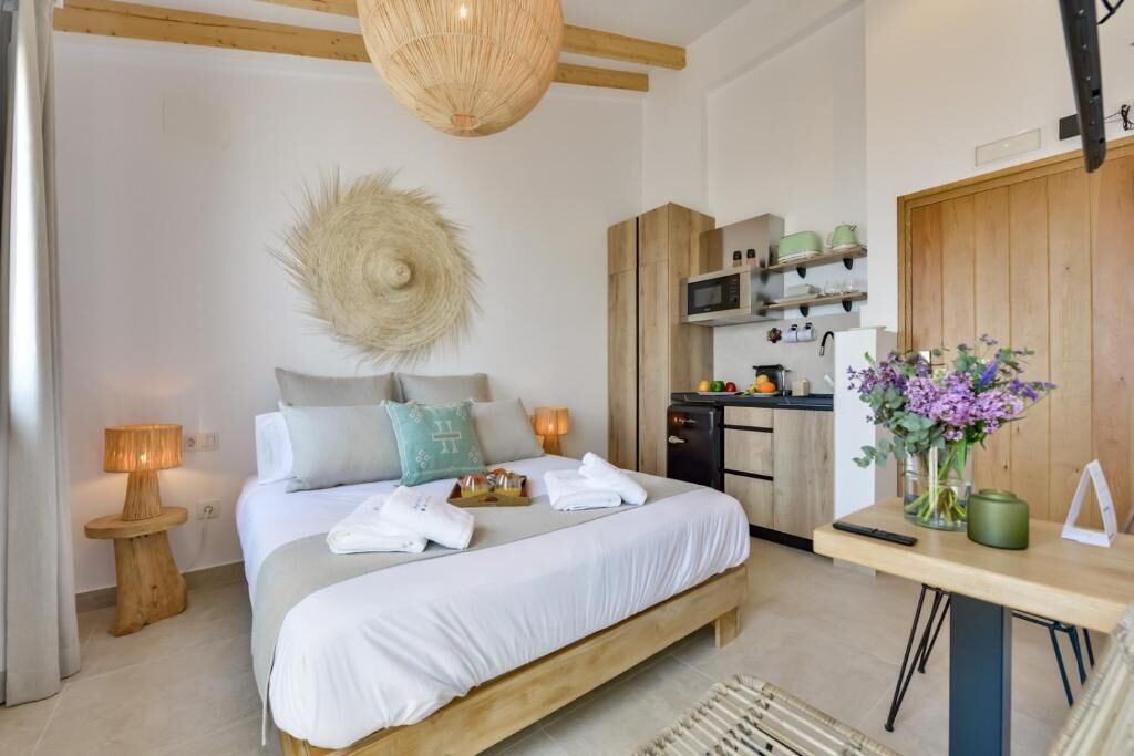 Superior Double Room, Sea View | In-room safe, blackout drapes, soundproofing, iron/ironing board