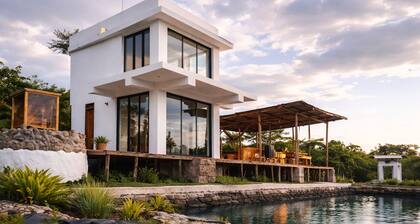 Natural Lake Retreat Luxury Villa with private natural lake and Stunning Views