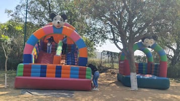 Deluxe Room | Children’s area