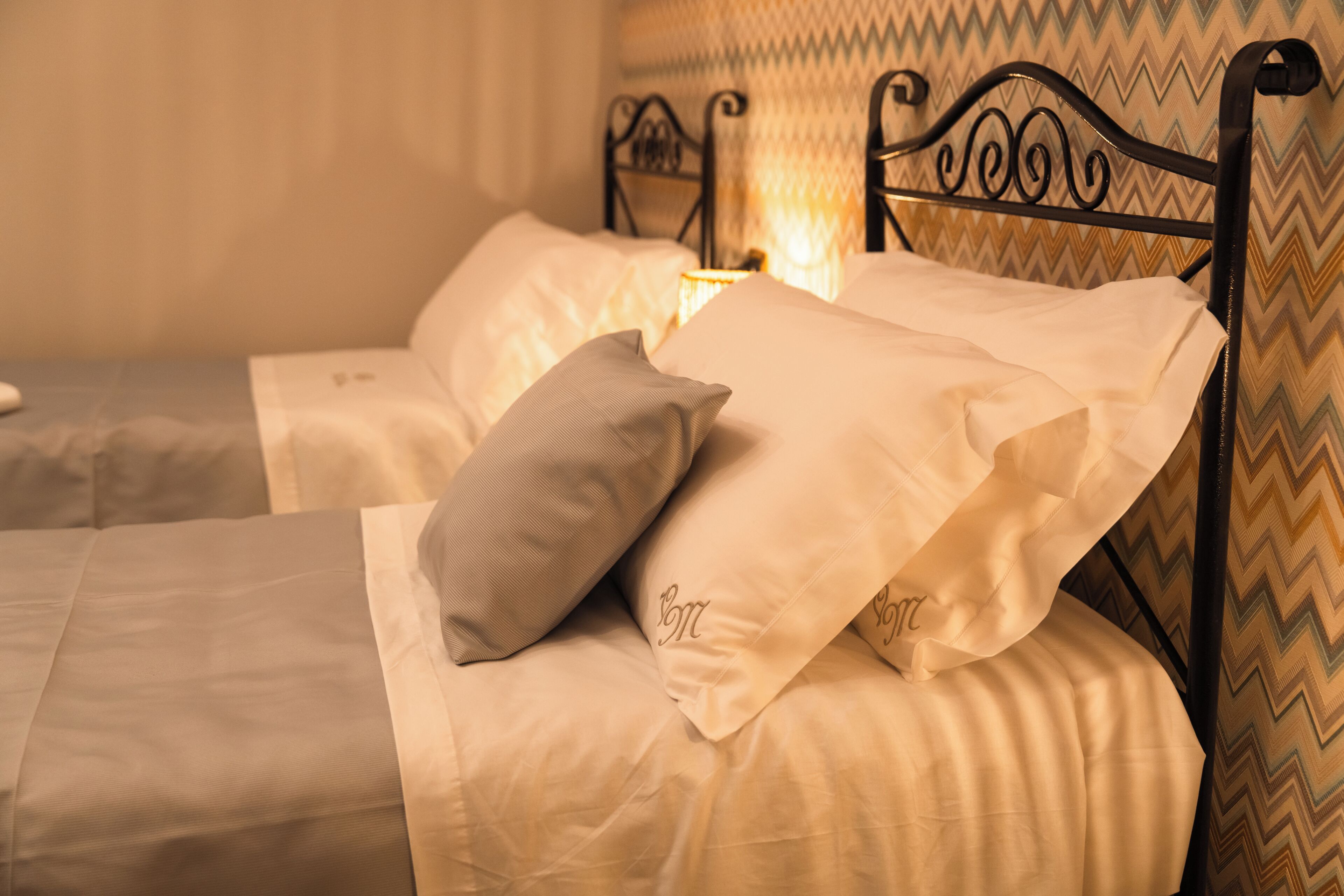 Kolmen hengen huone, parveke