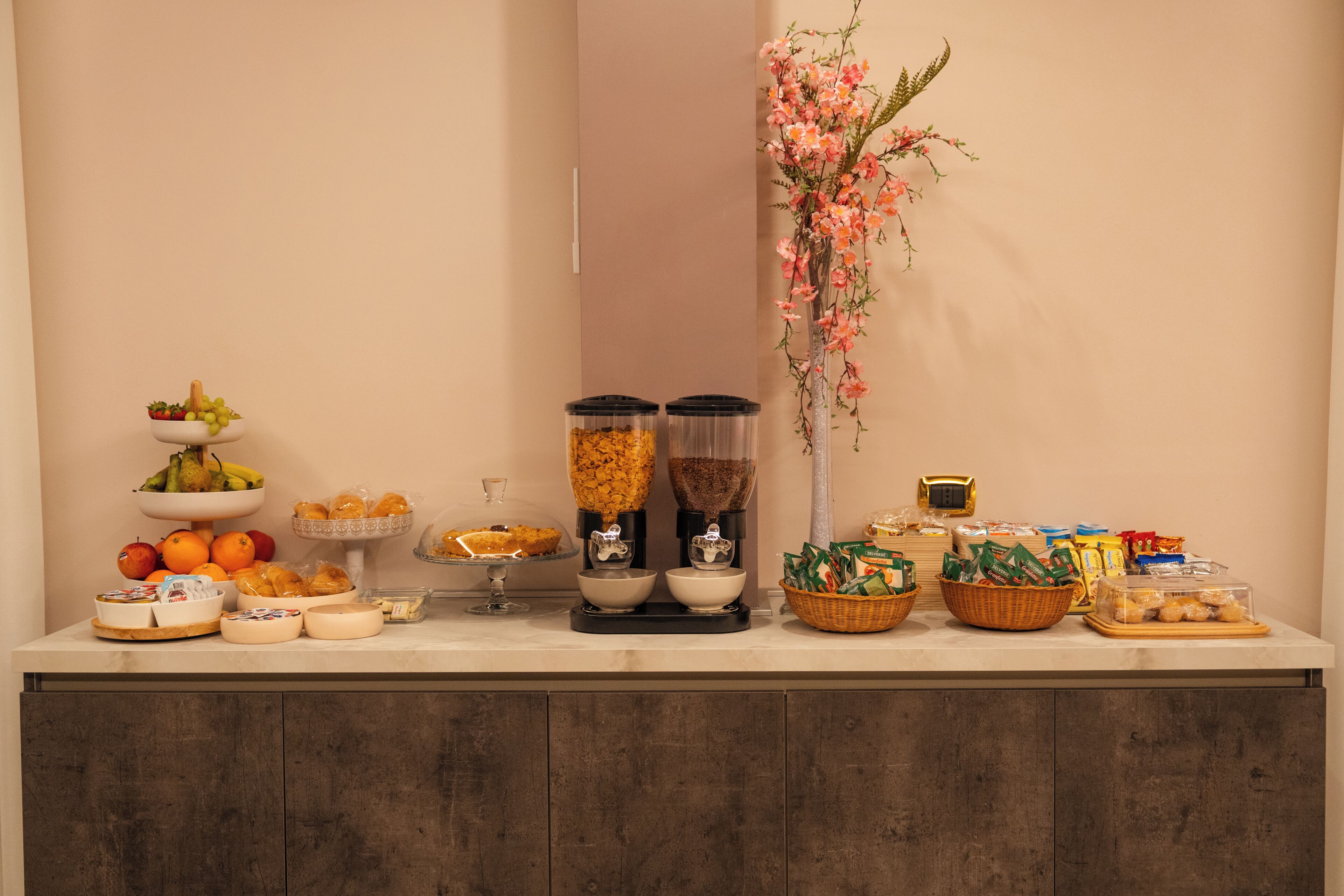 Tägliches inbegriffenes Frühstücksbuffet