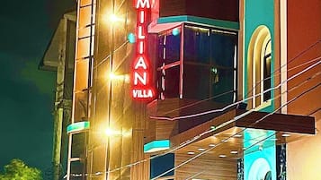 Deluxe Room | Exterior