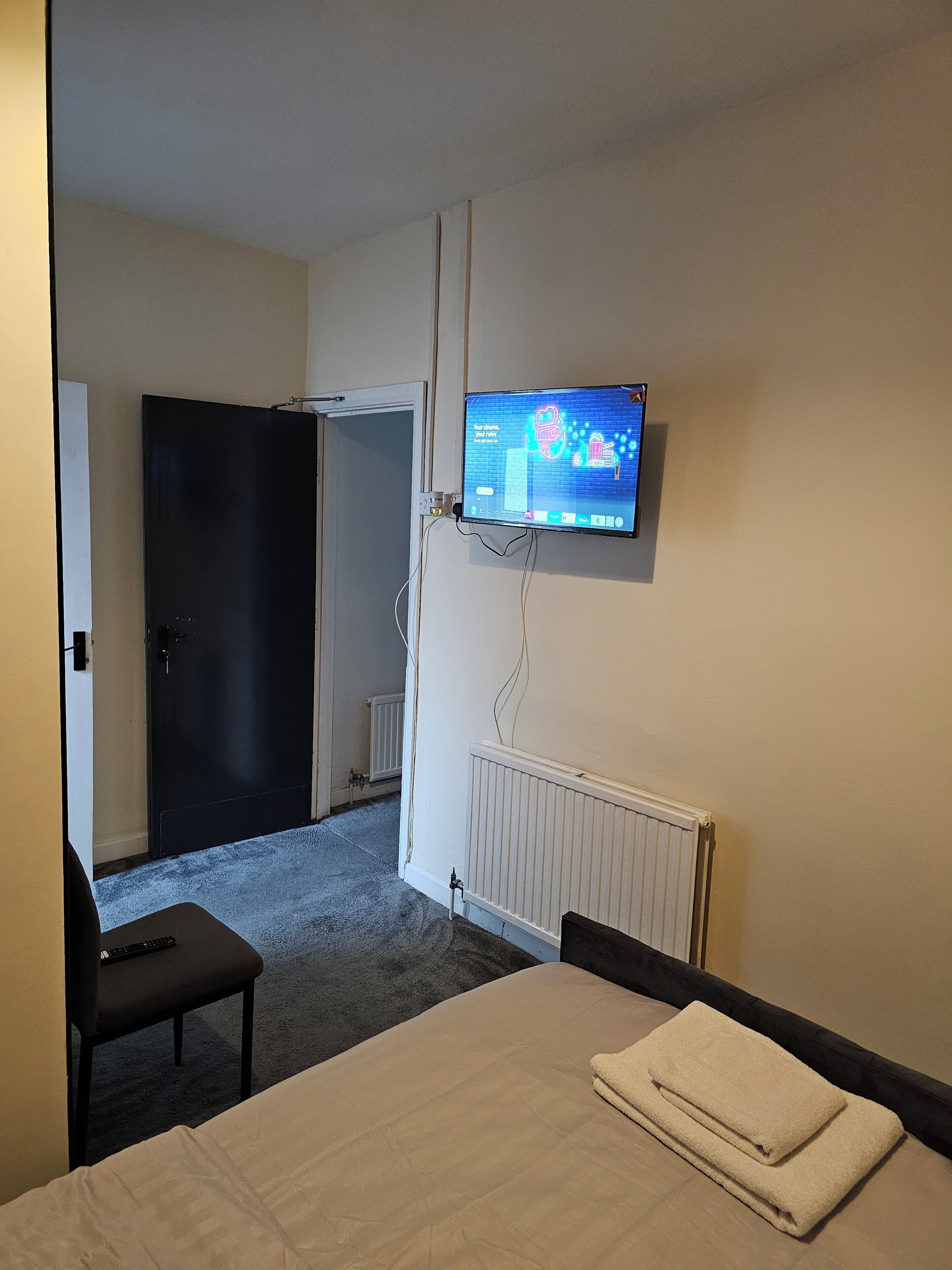 1 多间卧室、WiFi、床单