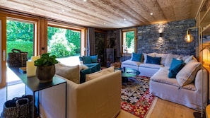 Smart TV, fireplace, DVD player - Chalet Birdie - Elegant 6 bedroom chalet close to the slopes in Les Houches (Les Houches)