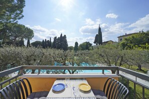 House, Smoking - Olive Garden Garda - Pool View (Moniga del Garda)