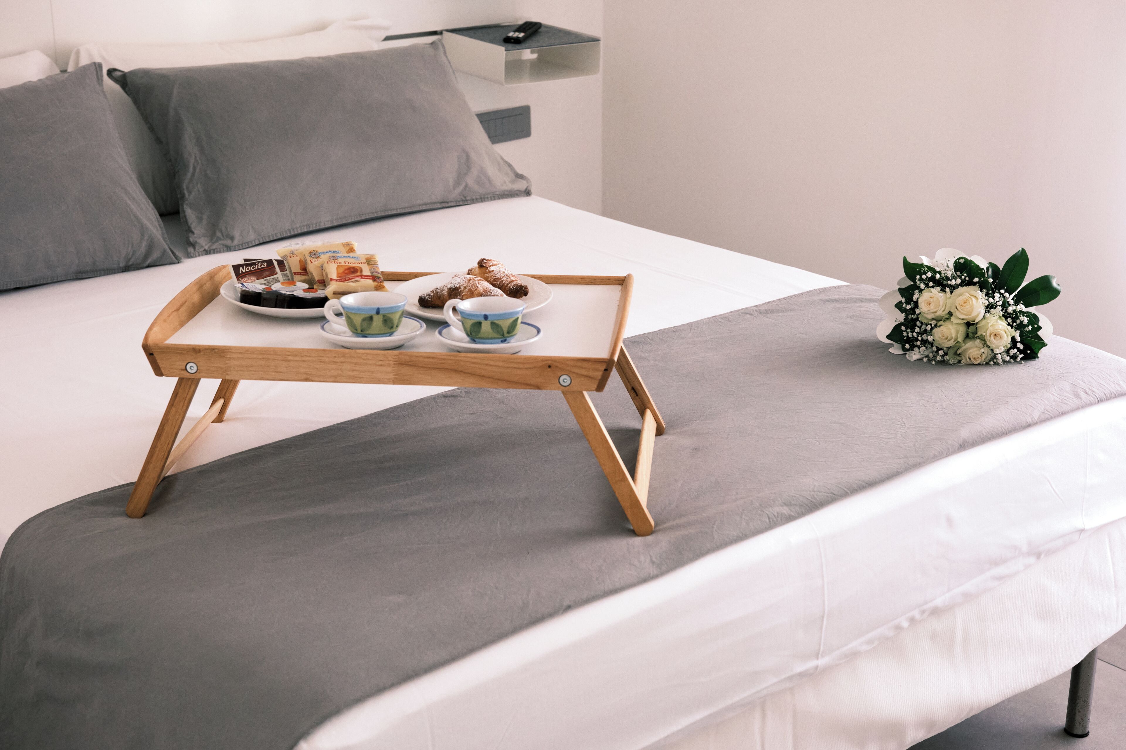 Departamento Confort | Caja de seguridad en la habitación y tabla de planchar con plancha 