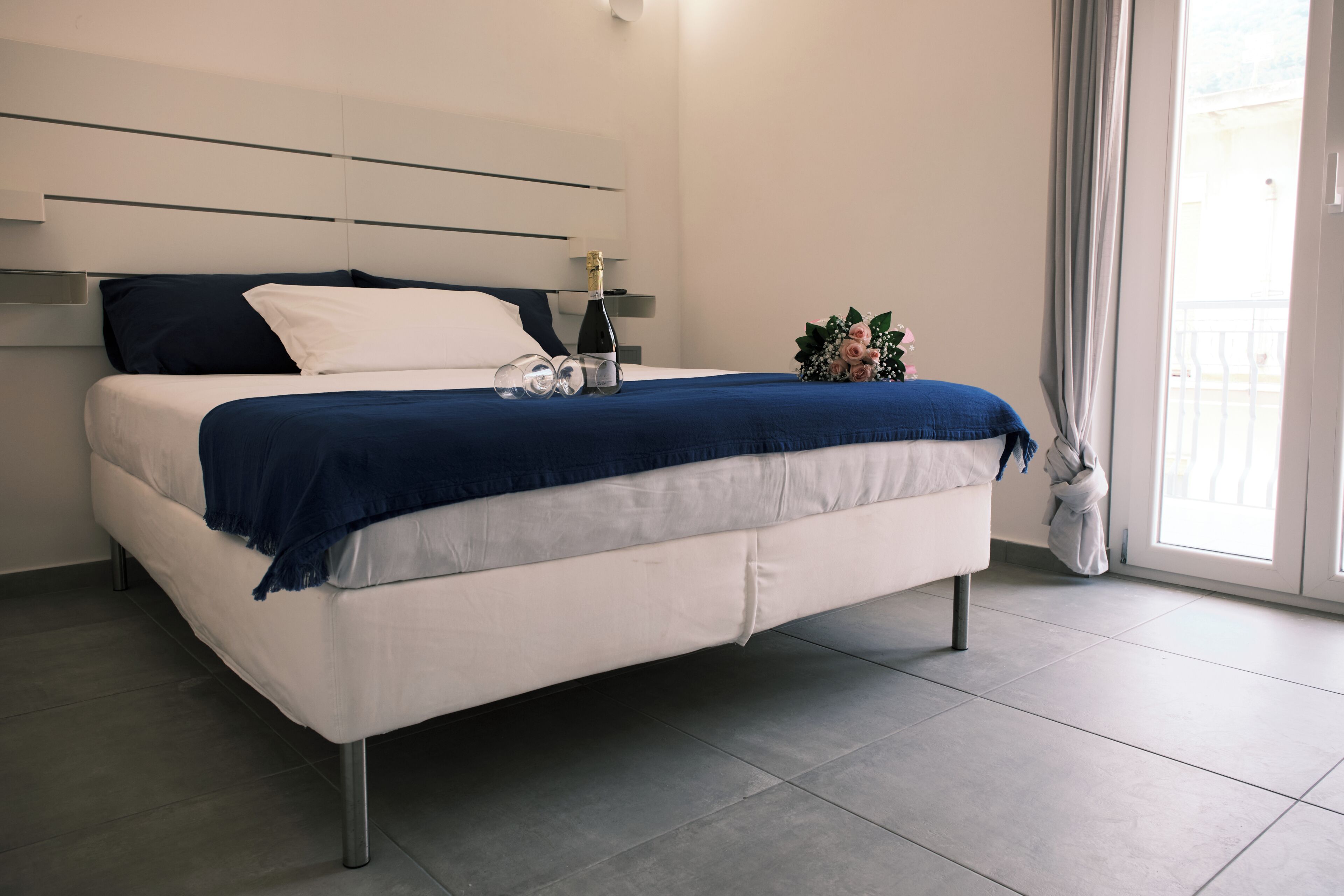 Luxury Suite, Sea View | In-room safe, iron/ironing board, free WiFi