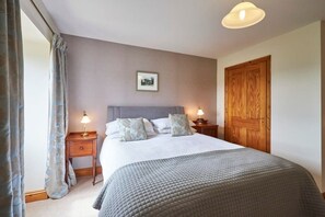 1 bedroom, desk, iron/ironing board, travel cot - The Stable at Carr Edge Farm (Newbrough)