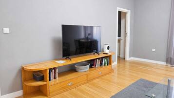 Comfort-Apartment, Balkon, Stadtblick | Innenbereich