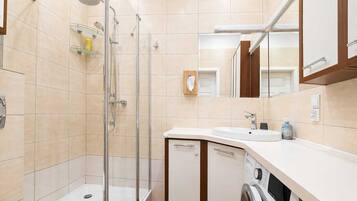 Comfort Apartment, Balcony, City View | Bathroom