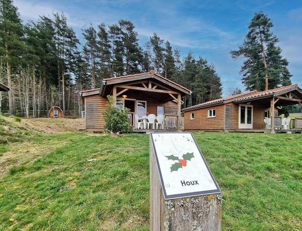 Exterior - Natural chalet, pets allowed - 6 guests (Usson-en-Forez)