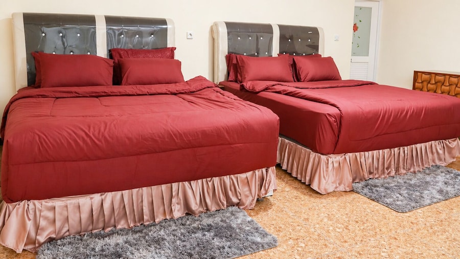 The Green County Homestay