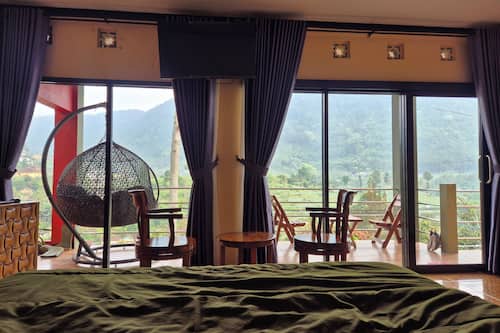 舒适双人房, 阳台, 山景 | 免费 WiFi、床单