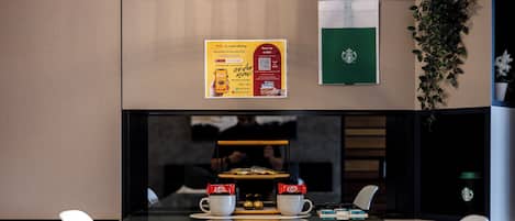 Luxury Apartment, Kitchen, City View | In-room dining