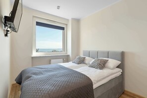 1 bedroom, iron/ironing board, travel cot, WiFi - Apartment with Balcony | View of the Sea and Proximity to the Beach (Sopot)