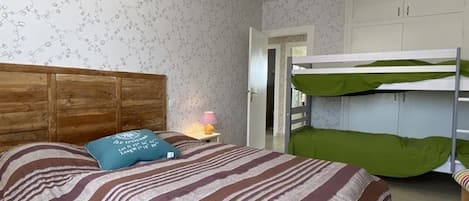 2 bedrooms, free WiFi