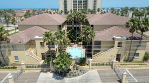 Exterior - New 2BR - Pool Patio - Bunk Beds - 1st Floor (South Padre Island)
