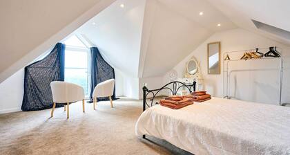 Host & Stay | 2a Hamilton Road