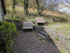 Property grounds - Ysgoldy (Dolwyddelan)